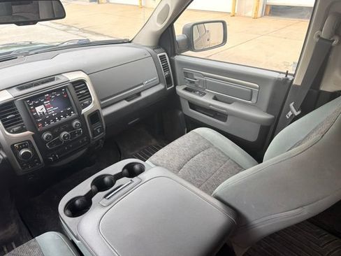 Used 2019 RAM 1500 Big Horn AWD/4WD image 14