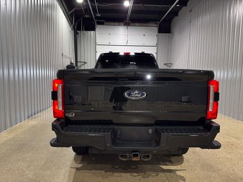 Used 2023 Ford F250 Lariat w/ Lariat Ultimate Package image 4