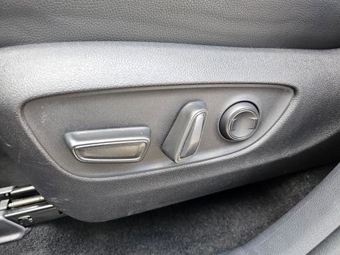 Used 2025 Toyota Grand Highlander FWD image 24