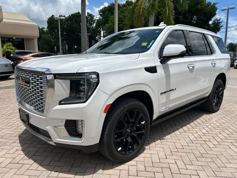 Used 2023 GMC Yukon Denali AWD/4WD image 7