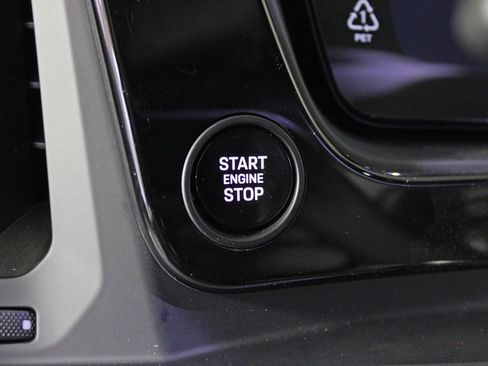 New 2026 Porsche Cayenne image 22