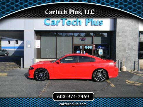 Used 2018 Dodge Charger R/T Scat Pack image 1