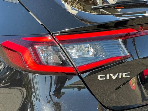 Certified 2024 Honda Civic Sport image 28