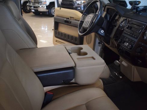 Used 2011 Ford F250 Lariat w/ Lariat Interior Pkg RWD image 48