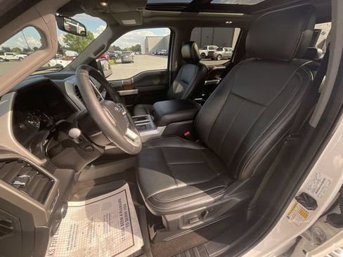 Used 2020 Ford F150 Lariat w/ Equipment Group 502A Luxury AWD/4WD image 12