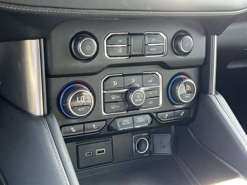 Used 2021 Chevrolet Tahoe LT w/ Rear Media and Nav Package image 34