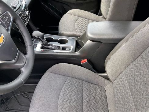 Used 2023 Chevrolet Equinox LT AWD/4WD image 17