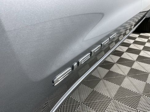 Used 2025 GMC Sierra 1500 SLT image 31