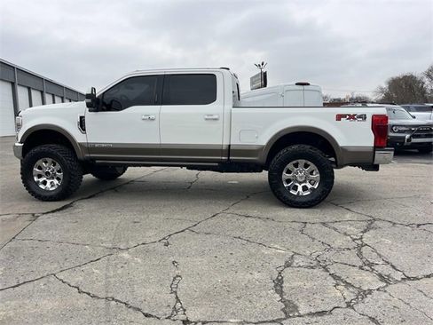 Used 2022 Ford F250 Lariat w/ Lariat Ultimate Package image 6