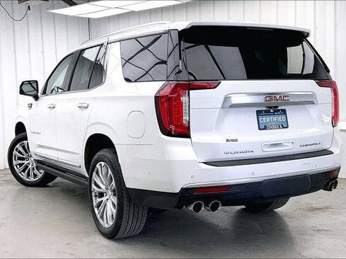Certified 2024 GMC Yukon Denali w/ Denali Reserve Package AWD/4WD image 11
