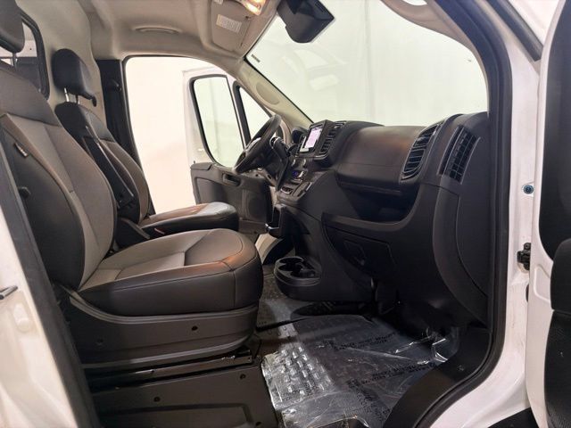 Used 2025 RAM ProMaster 2500 w/ Convenience Group FWD image 21