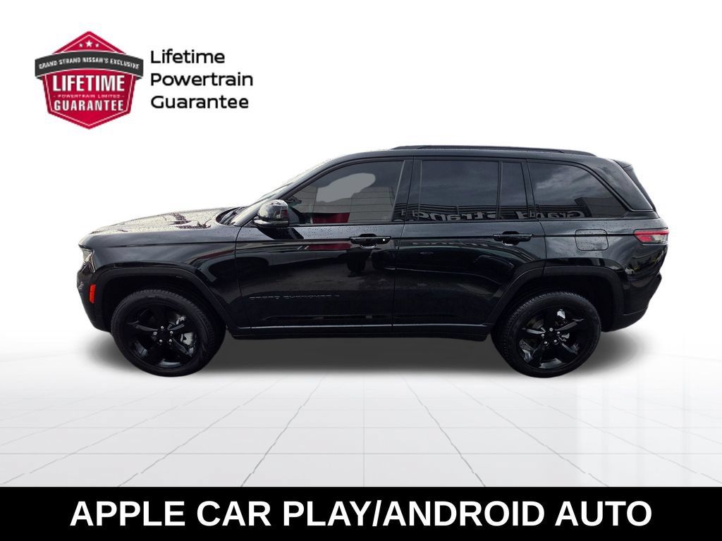 Used 2025 Jeep Grand Cherokee Limited w/ Black Appearance Package RWD image 2