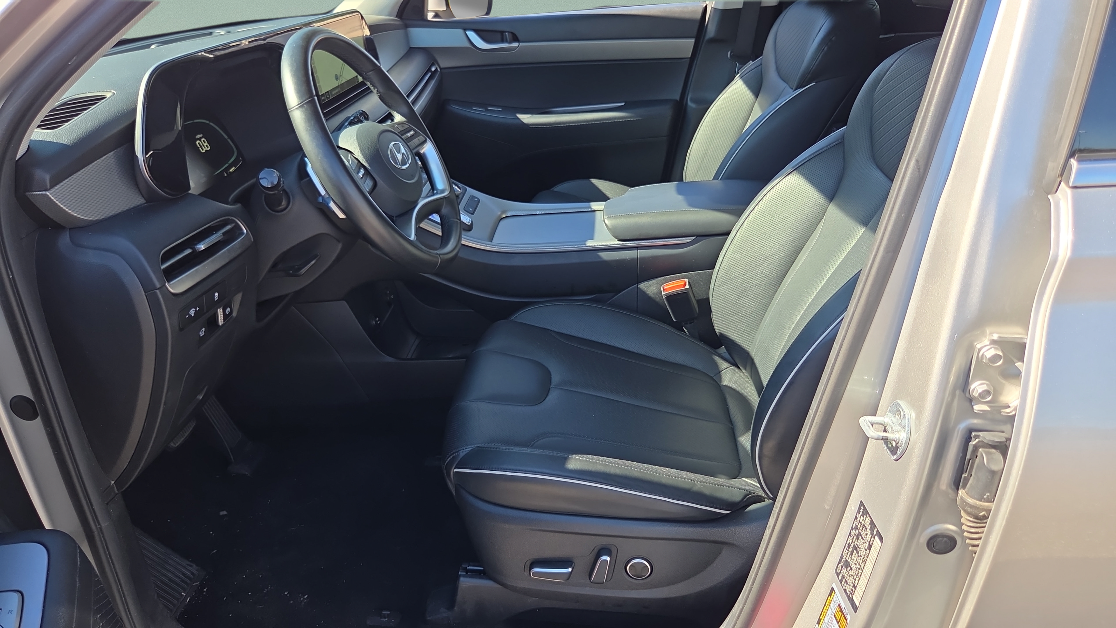 Used 2024 Hyundai Palisade SEL FWD image 9