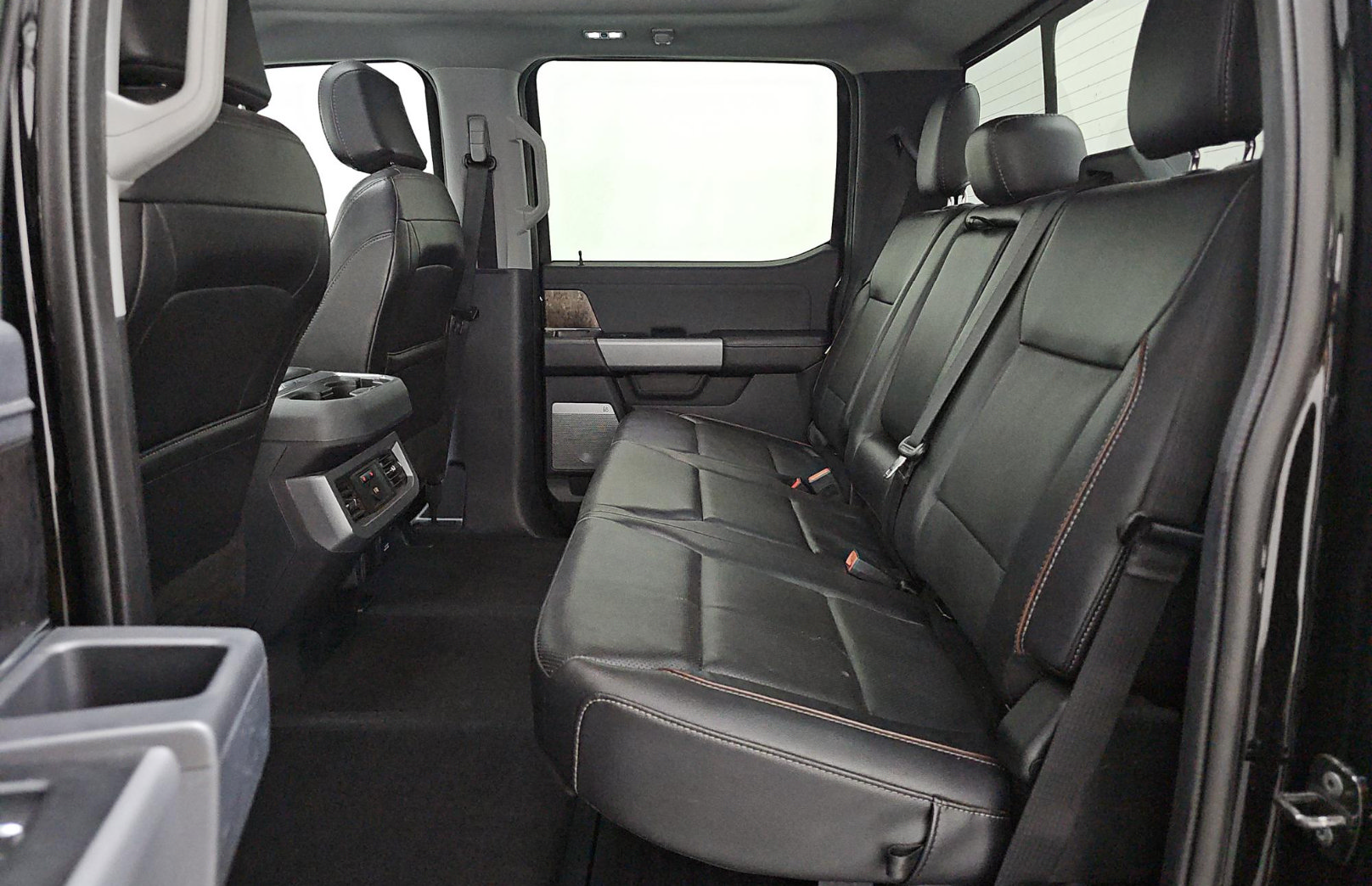 Used 2024 Ford F250 Lariat w/ Sport Appearance Package AWD/4WD image 11