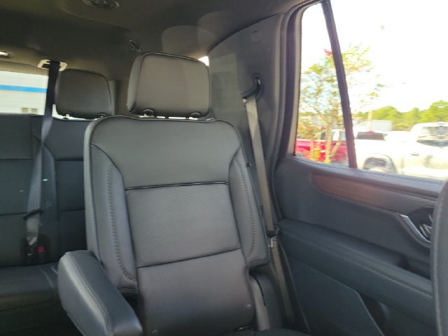 Certified 2025 GMC Yukon Denali AWD/4WD image 15