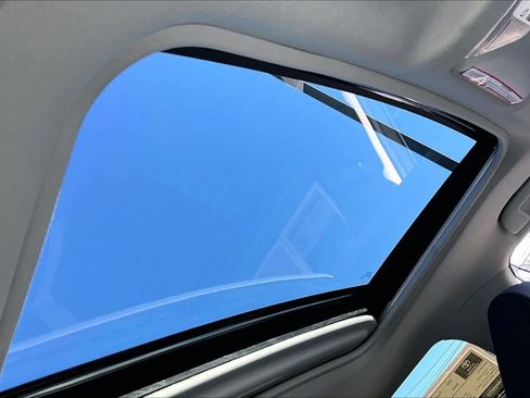 Used 2023 Toyota RAV4 XLE w/ Convenience Package image 14