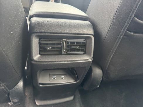 Used 2025 Honda CR-V Sport image 19