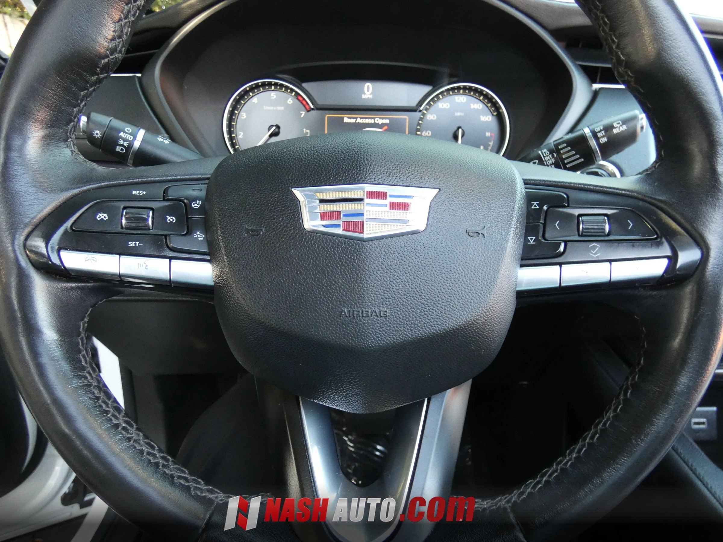 Used 2023 Cadillac XT4 Luxury w/ Cold Weather Package FWD image 65