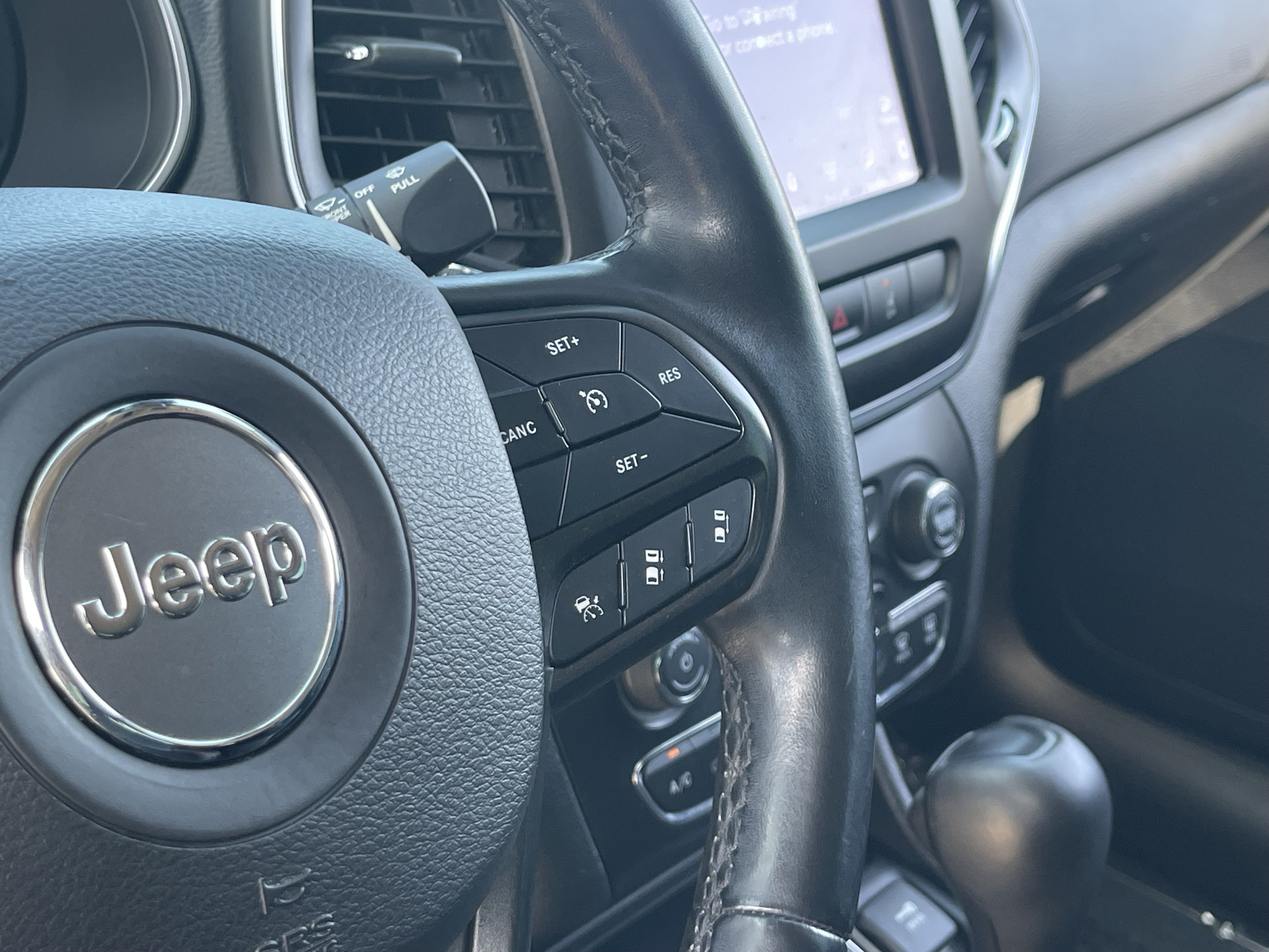 Used 2021 Jeep Cherokee Trailhawk w/ Sun, Sound & Nav Group AWD/4WD image 25