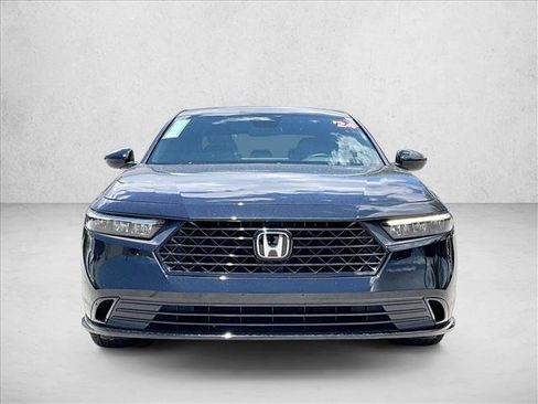 Used 2024 Honda Accord Sport image 3