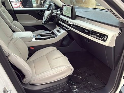 New 2026 Lincoln Aviator Reserve image 6