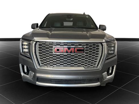 Used 2021 GMC Yukon Denali w/ Denali Premium Package image 10