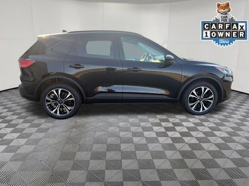Used 2022 Ford Escape SE w/ SE Sport Appearance Package image 12