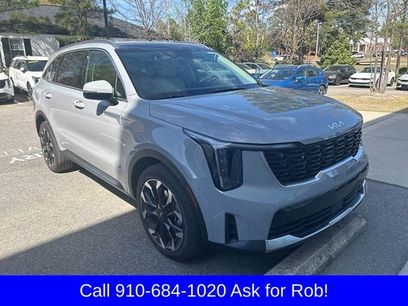 Used 2025 Kia Sorento EX w/ Panoramic Sunroof Package