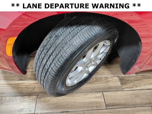 Certified 2025 Chrysler Pacifica Select FWD image 9