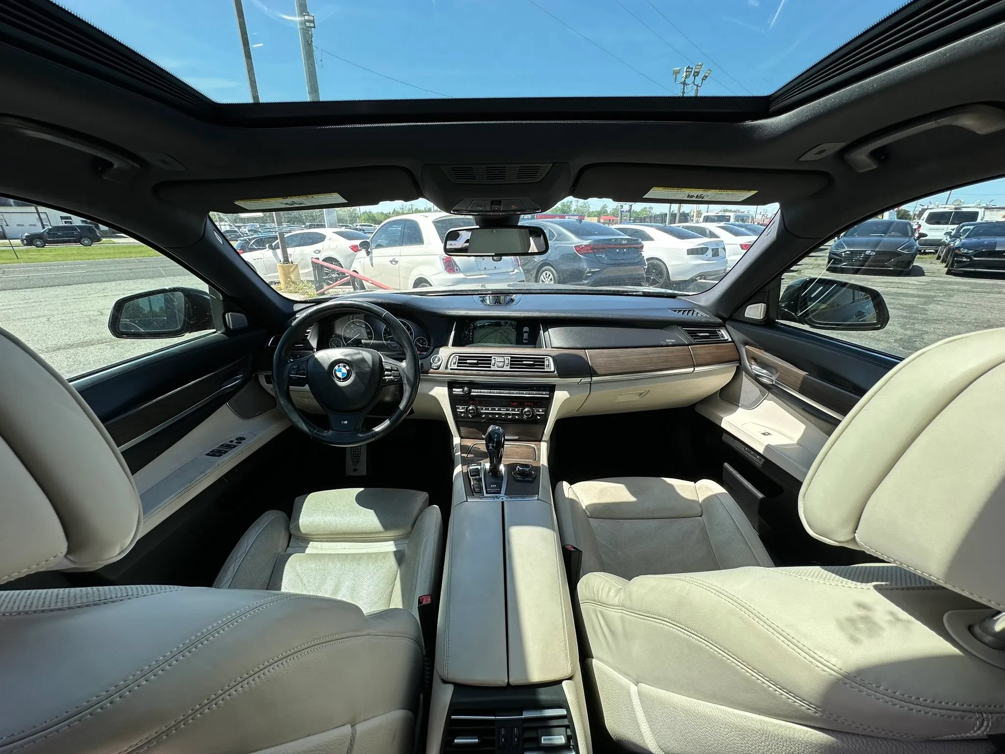 Used 2013 BMW 740i RWD image 3