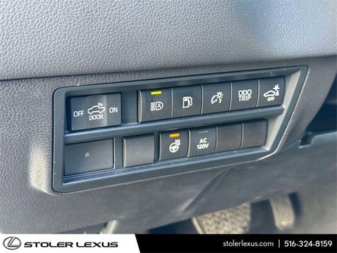 Used 2024 Toyota Tundra Limited image 22