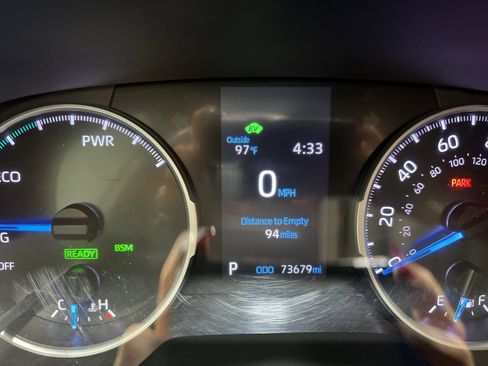 Used 2020 Toyota RAV4 XLE w/ Convenience Package AWD/4WD image 15