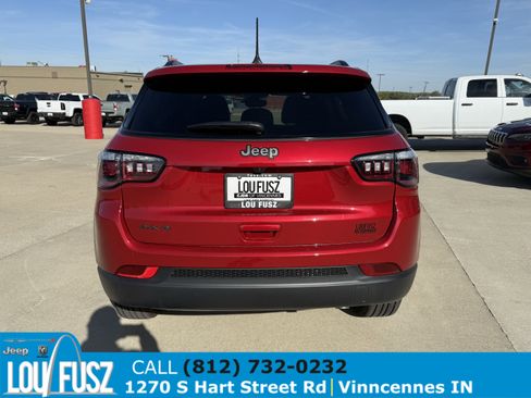 New 2025 Jeep Compass Latitude w/ Sun & Sound Group image 3