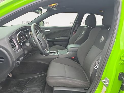 Used 2017 Dodge Charger R/T Scat Pack image 9