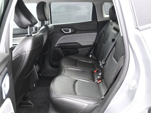 Used 2022 Jeep Compass Latitude image 15