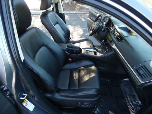 Used 2017 Lexus CT 200h image 28