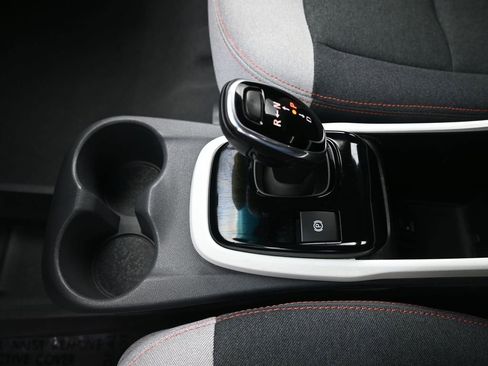 Used 2019 Chevrolet Bolt LT image 18