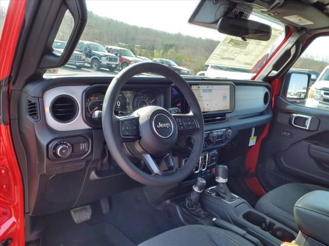 Used 2025 Jeep Wrangler Unlimited Sport AWD/4WD image 9