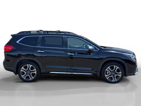 Used 2023 Subaru Ascent Touring image 6