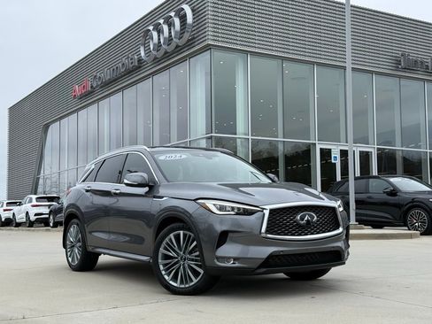 Used 2024 INFINITI QX50 Sensory image 2