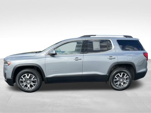 Certified 2023 GMC Acadia SLE w/ Driver Convenience Package image 2