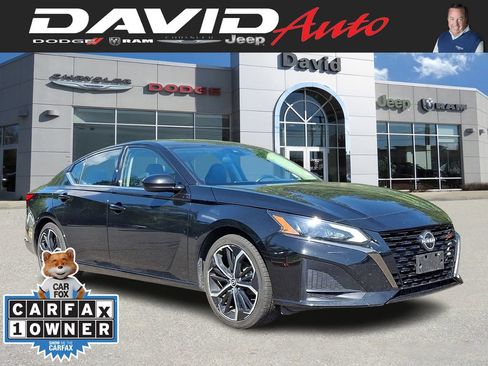 Used 2024 Nissan Altima 2.5 SR FWD image 1