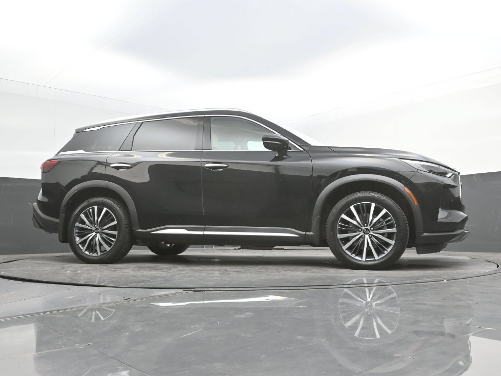 Used 2023 INFINITI QX60 Sensory AWD/4WD image 42