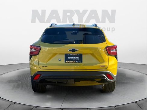 Used 2024 Chevrolet Trax RS w/ Driver Confidence Package image 7