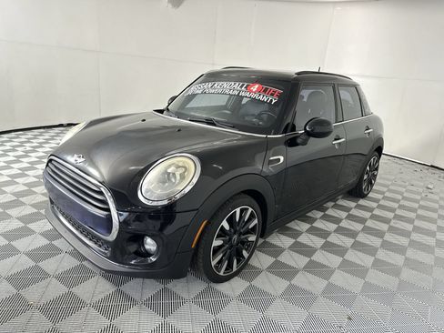 Used 2016 MINI Cooper 4-Door Hardtop FWD image 4
