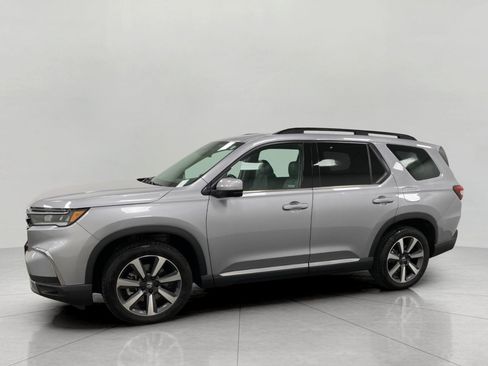Used 2023 Honda Pilot Touring image 10