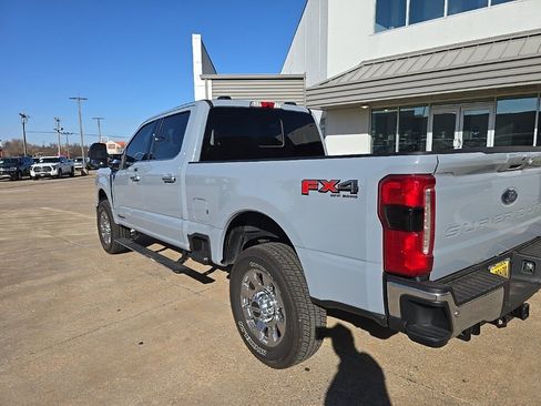 Used 2025 Ford F250 Lariat w/ Lariat Ultimate Package image 6