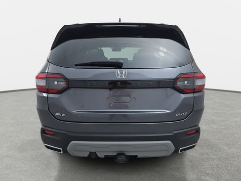 Certified 2025 Honda Pilot Elite image 6