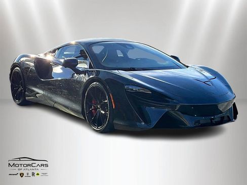 New 2026 McLaren Artura image 2