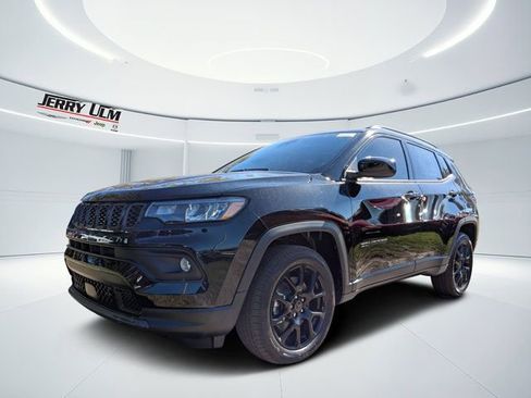 New 2026 Jeep Compass Latitude AWD/4WD image 7
